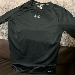 UA youth xl heat gear